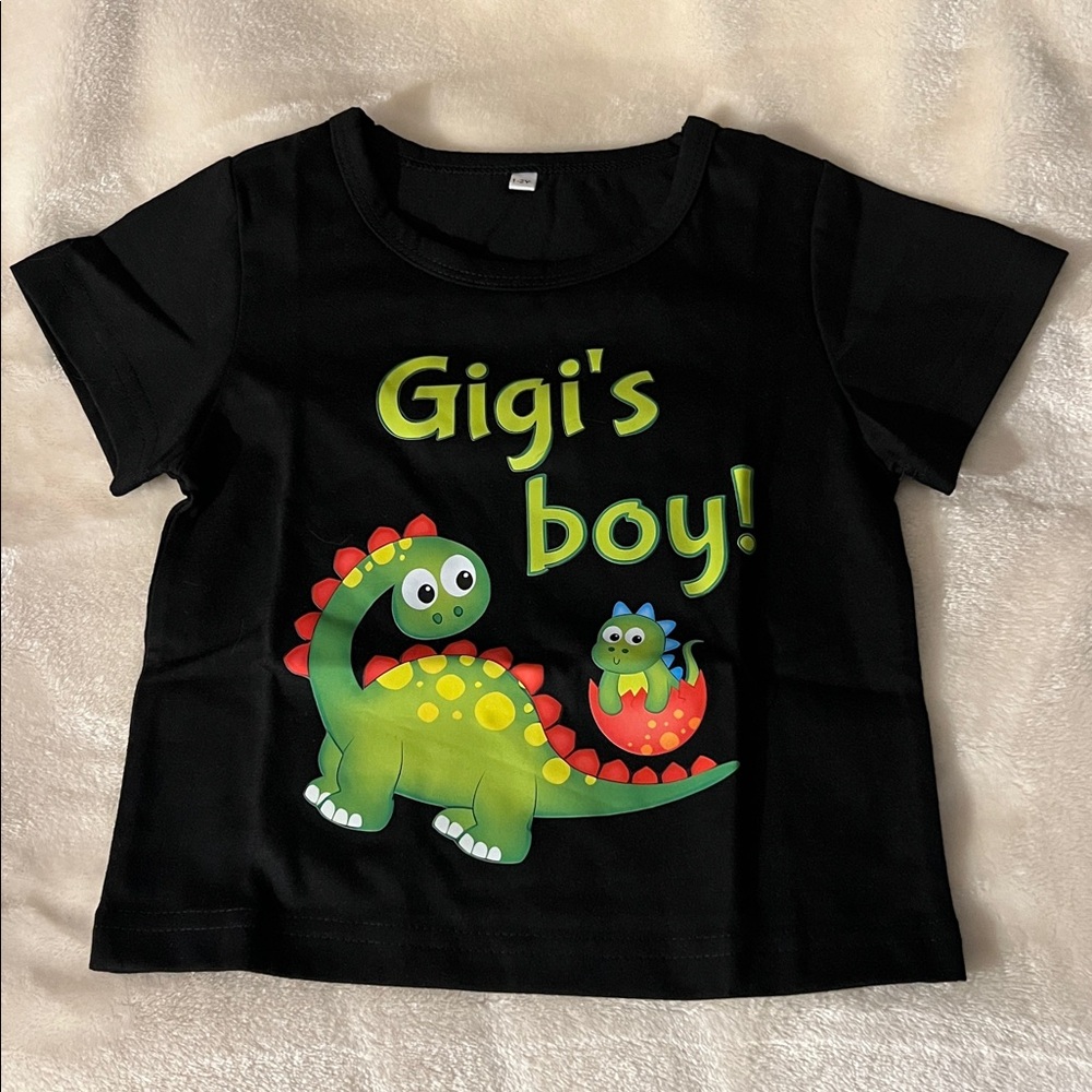 NWT 🦕 BLACK COTTON BLEND DINOSAUR “GIGI’S BOY” T-SHIRT Size GIRLS/BOYS 12-24 mo